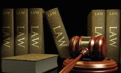拥抱区块链革命情绪高涨,但在法律、安全等方面仍存诸多风险和挑战