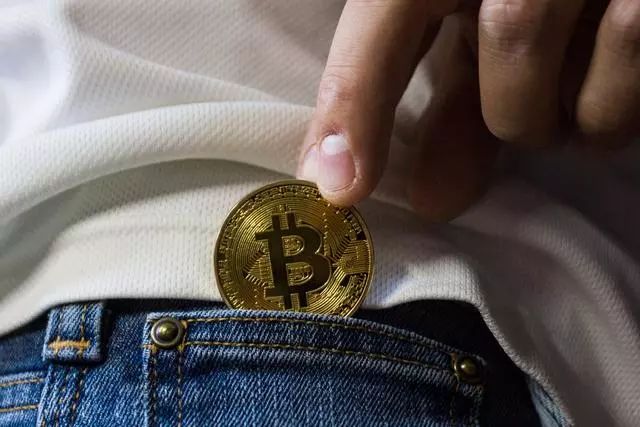 PayPal退出天秤币,维萨、万事达犹豫,脸书的数字货币要黄了?