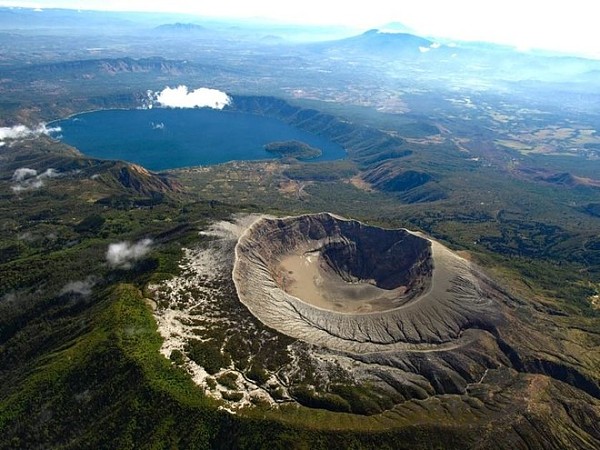 中币行情看点 ：萨尔瓦多总统发文称将推行“火山”挖矿