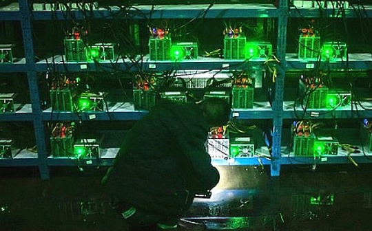 云南、青海等地围剿比特币挖矿 数字货币集体下挫 比特币跌超5%