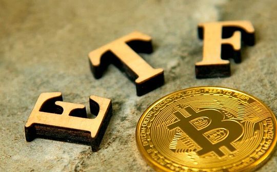 解析美国首支比特币期货ETF：特点、风险、影响与未来