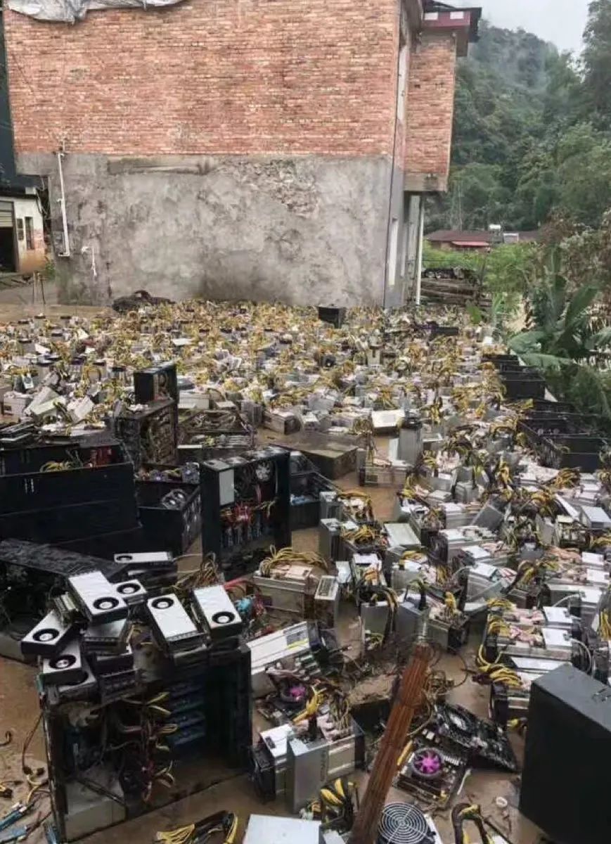 下沉市场中的元宇宙：我们造了一个“虚拟贫民窟”？