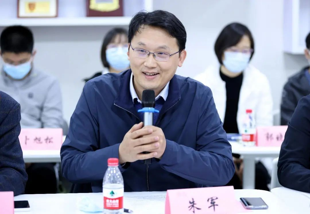 AI大模型创业潮,清华大学赢麻了