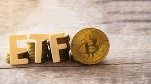 目前排名前12位的比特币ETF共持有102,619枚BTC