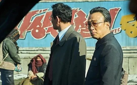 币安：年年岁岁花相似