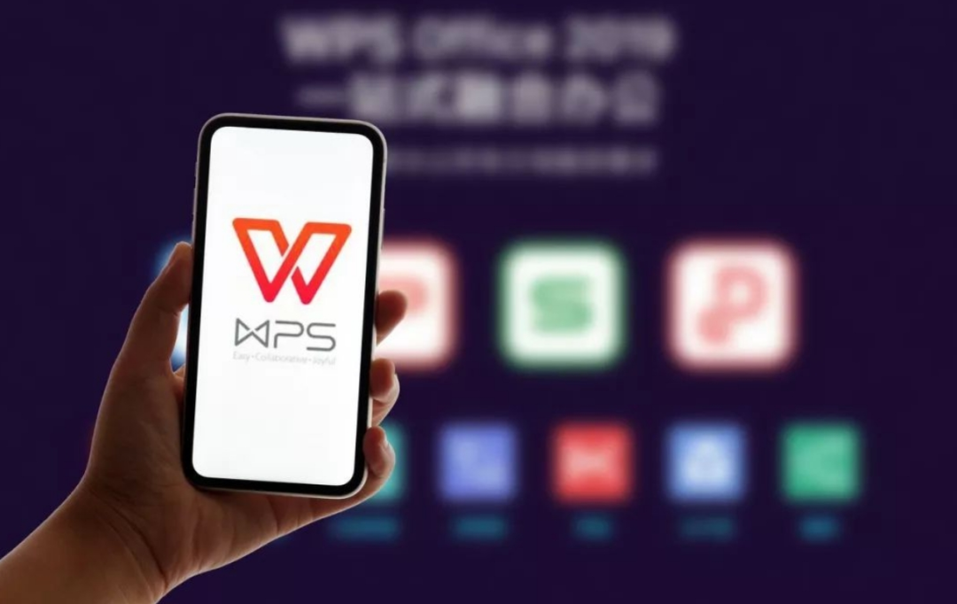 金山办公挥不动AI的巨锤
