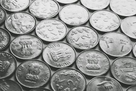 稳定币初创企业分道扬镳：选TradFi还是DeFi？