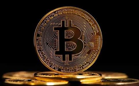 比特币或将先跌至7万美元再飙升至25万美元？