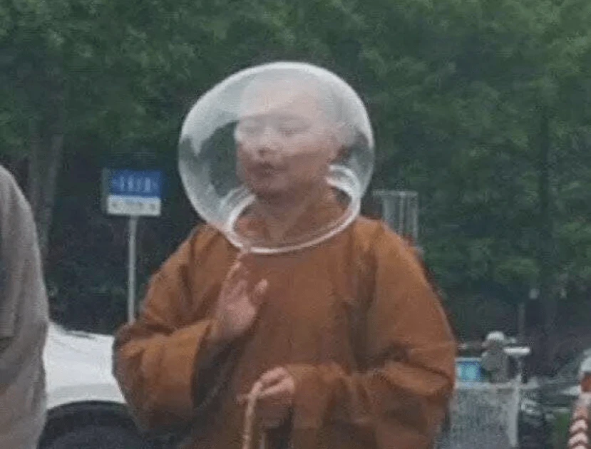 何一：我觉得自己还不配作为MEME的中心，MEME在你心中