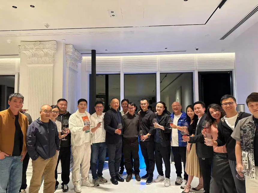 币圈巨头的交杯酒：恩怨与和解交织的加密江湖