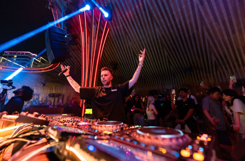 1001加密之夜 | LBank掀起Meme生态互动狂潮