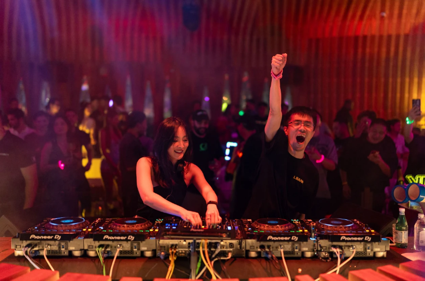 1001加密之夜 | LBank掀起Meme生态互动狂潮