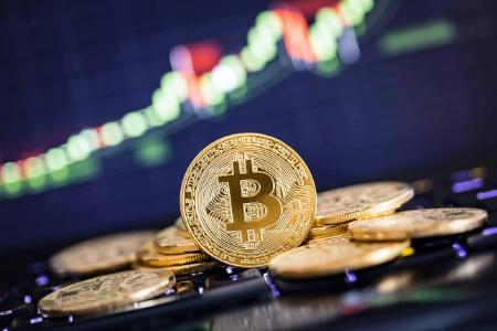 比特币“金叉陷阱”再现?11万美元后市走势分析与投资策略