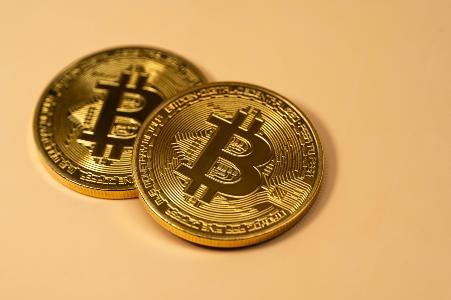 德克萨斯州正式签署战略性比特币储备法案,推动加密货币投资多元化