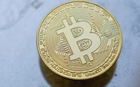 比特币逼近12万美元:加密市场上涨背后的逻辑与争议