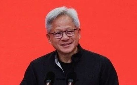 英伟达CEO黄仁勋:AI将重塑供应链与生产方式,引领全球工业革命