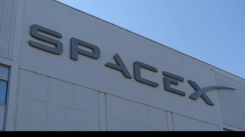 SpaceX拟以4000亿美元估值进行内部股票出售，投资者信心高涨