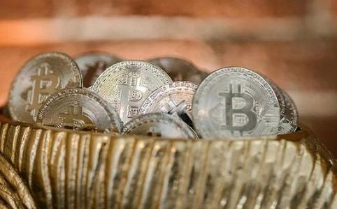 从集装箱到稳定币：标准化如何重塑全球经济