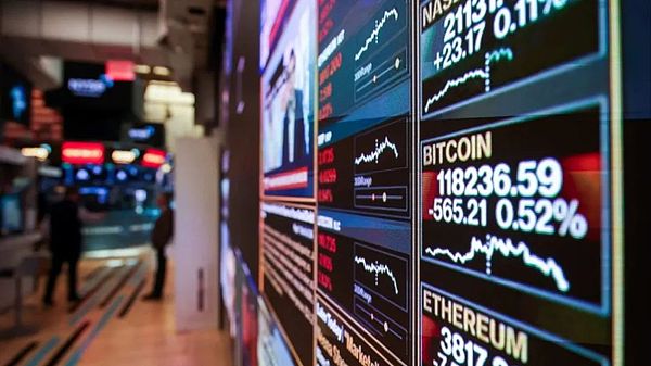 特朗普退休金新政引发争议：民主化投资还是系统性风险？