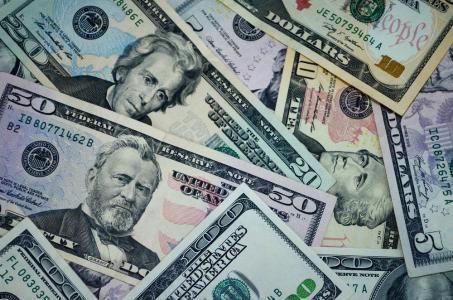 7万亿美元现金储备或成比特币与山寨币下一轮上涨的催化剂