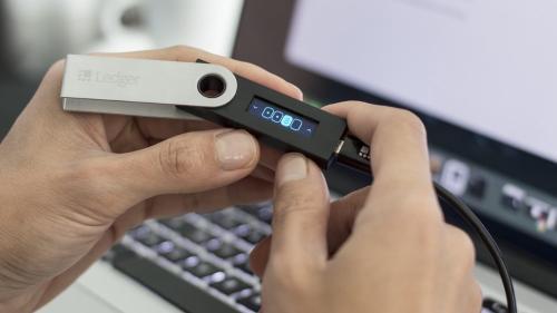 Ledger 发布企业版 iOS 应用，新增对 T<span class='keyword'>RON</span> 稳定币转账的原生支持