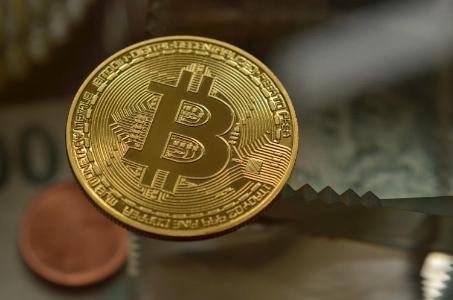 比特币价格出现“黄金交叉”信号，或将迎来历史性上涨