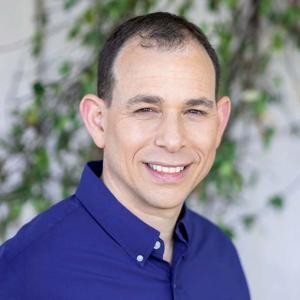 在CFP Gilad Slo<span class='keyword'>nim</span>的领导下，Balance Wealth Management进军美国市场