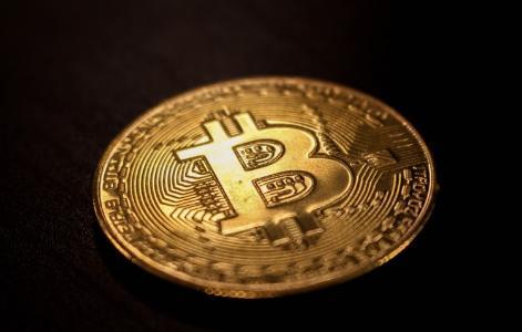 比特币流动性优势：为何其便携性超越传统黄金