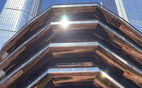 美债危机引爆全球债务风暴：37.4万亿美元的警钟