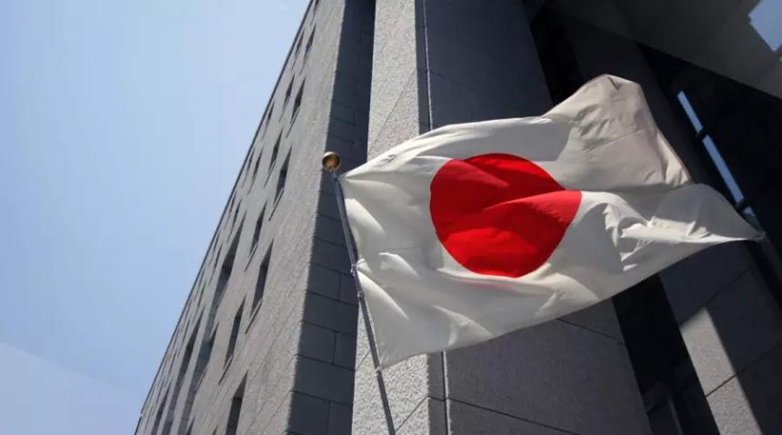  日本经济陷入衰退，零售额三年来首次下降 