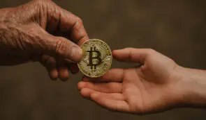  币安币超越 XRP 和 USDT 成为第三大数字资产；BNB 价格下一步走势如何？ 