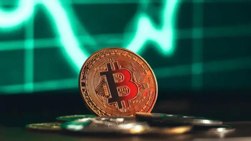 安东尼·庞普里亚诺表示，比特币正在成为世界的新基准