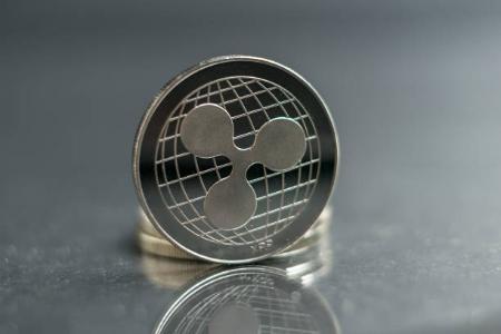 XRP因300亿美元资金流入重获市场关注，反弹信号显现