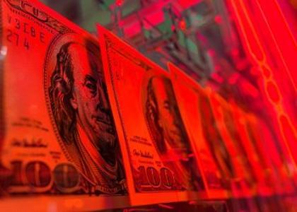 摩根士丹利警告：热门股票或面临回调风险，建议投资者转向优质资产