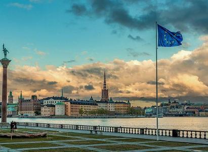 Revolut、Blockchain.com 和 Relai 获得欧盟 MiCA 加密许可证