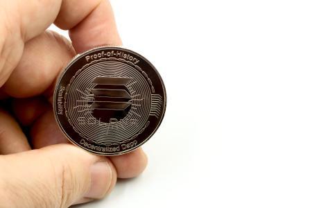 Solmate Infrastructure 宣布验证器部署与并购计划，3亿美元PIPE融资即将提交