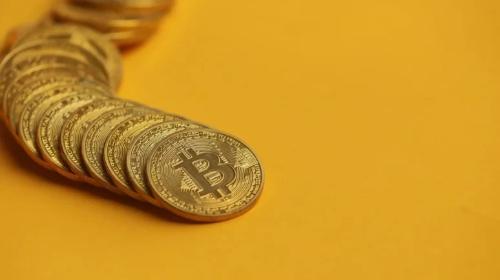 比特币能否涨至200万美元?Tom Lee和Michael Saylor看好,但分析师持保留态度
