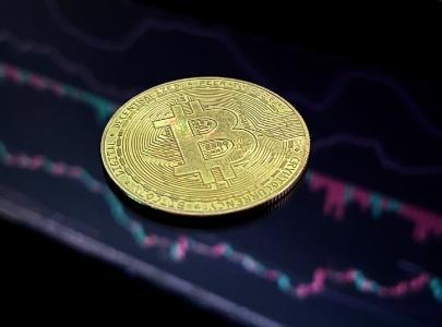 如果比特币价格追平股市,其估值或将达到14万至15万美元