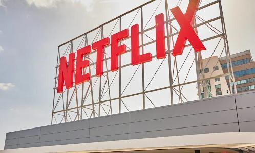 Netflix第三季度营收达115亿美元，未拆分股票，税收问题致股价波动
