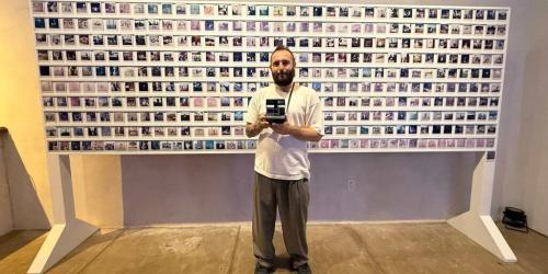 “未知的时刻”:贾斯汀·阿弗萨诺用环球旅行为人类献上一曲爱的颂歌