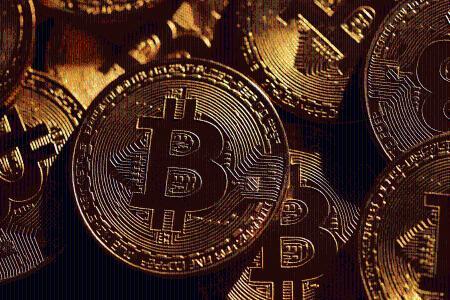 比特币价格维持窄幅震荡，市场静候美联储降息信号