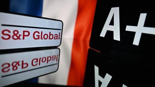 标准普尔对迈克尔·塞勒的战略给予低评级