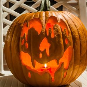 神秘交易员豪掷数千万美元押注以太坊，万圣节前夕市场波动加剧