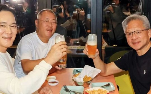 AI泡沫的三个故事:韩国炸鸡 鬼屋老板与GDP零增长