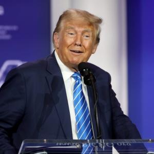  硅谷国会议员将提出一项法案，禁止特朗普交易和发行加密货币。 