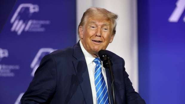  硅谷国会议员将提出一项法案，禁止特朗普交易和发行加密货币。 