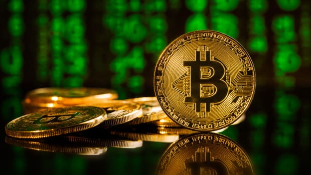  分析师对美国政府遭遇史上最长停摆期间的比特币前景做出令人担忧的预测。 