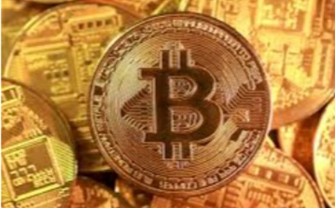 比特币深陷调整：四年周期尾声叠加政府关门流动性危机