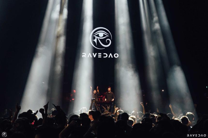探索RaveDAO：为加密货币注入文化灵魂