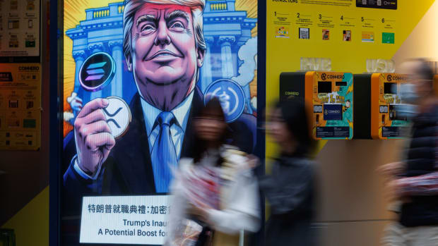 比特币和瑞波币进入“极度恐慌”区域，上次出现这种情况是在特朗普的“解放日”期间。